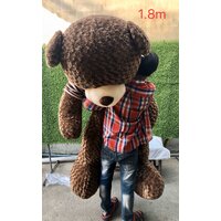 ตุ๊กตาหมีเท็ดดี้สวมเสื้อสเวตอเตอร์ สูง1.8 เมตร
