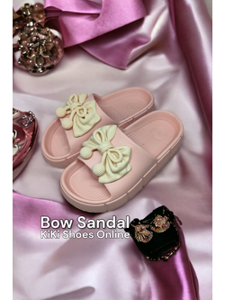 KiKi Shoes - รองเท้าแตะผู้หญิง แบบสวม แฟชั่นสไตล์เกาหลี โบว์ใหญ่ ยี่ห้อ Double น่ารักมาก อัพพื้นสูง นิ่ม เบา สาวสายหวาน ต้องจัดแล้วนะคะ Women Sandal Flip Flop