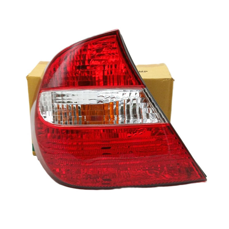 ไฟท้าย TOYOTA CAMRY(คัมรี่)/ACV30-31 โฉมผู้นำ รุ่นที่1 ปี2002-2004 (งานแท้ DEPO) -ราคาต่อดวง-