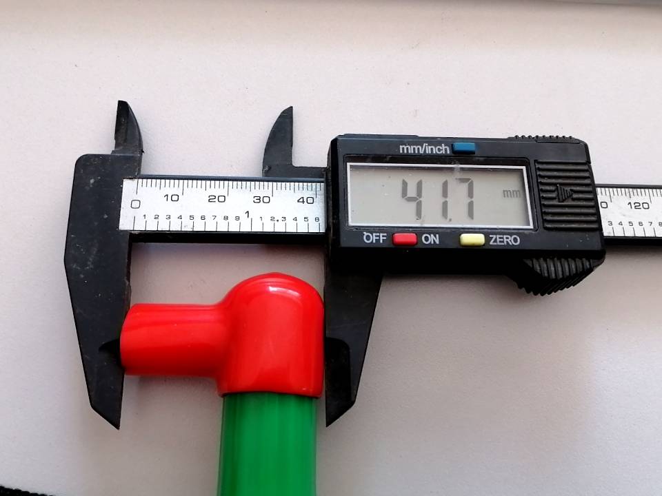 5 คู่ ยางหุ้มขั้วแบตโซล่าเซล ยาว 40 x สวม 20 x รูสาย 12 mm แดง-ดำ