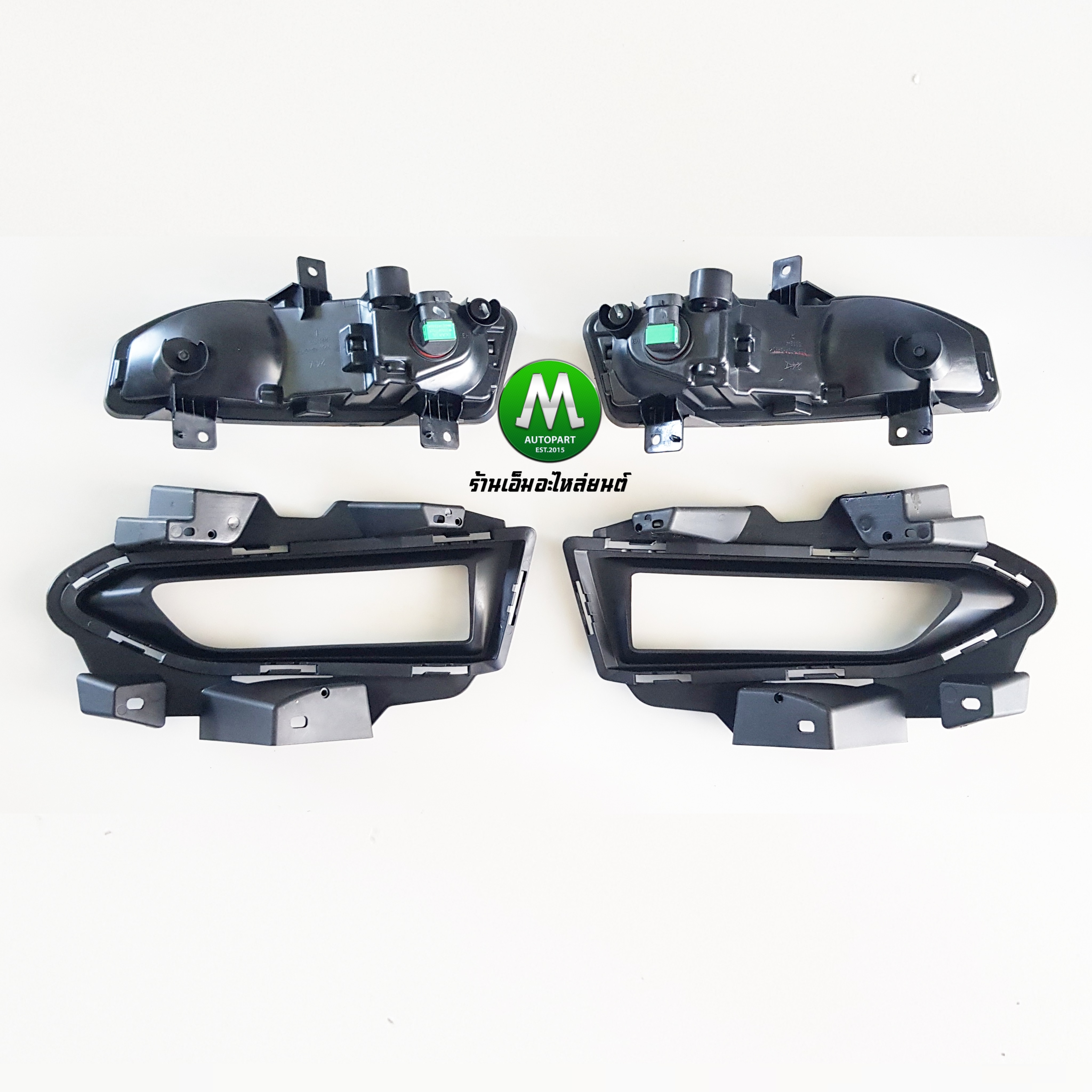 ไฟตัดหมอก ไฟสปอร์ตไลท์ NISSAN ALMERA 2023 โคมธรรมดา ฝาครอบดำเงา / นิสสัน อเมร่า (รับประกันสินค้า 3 เดือน)