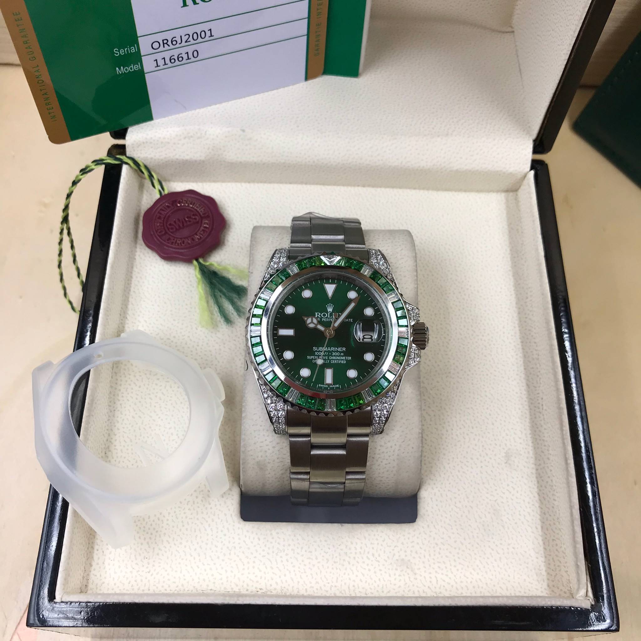 นาฬิกา Rolex รุ่น Submariner กรอบเพชรซีกเงินเขียว Mirror Swiss