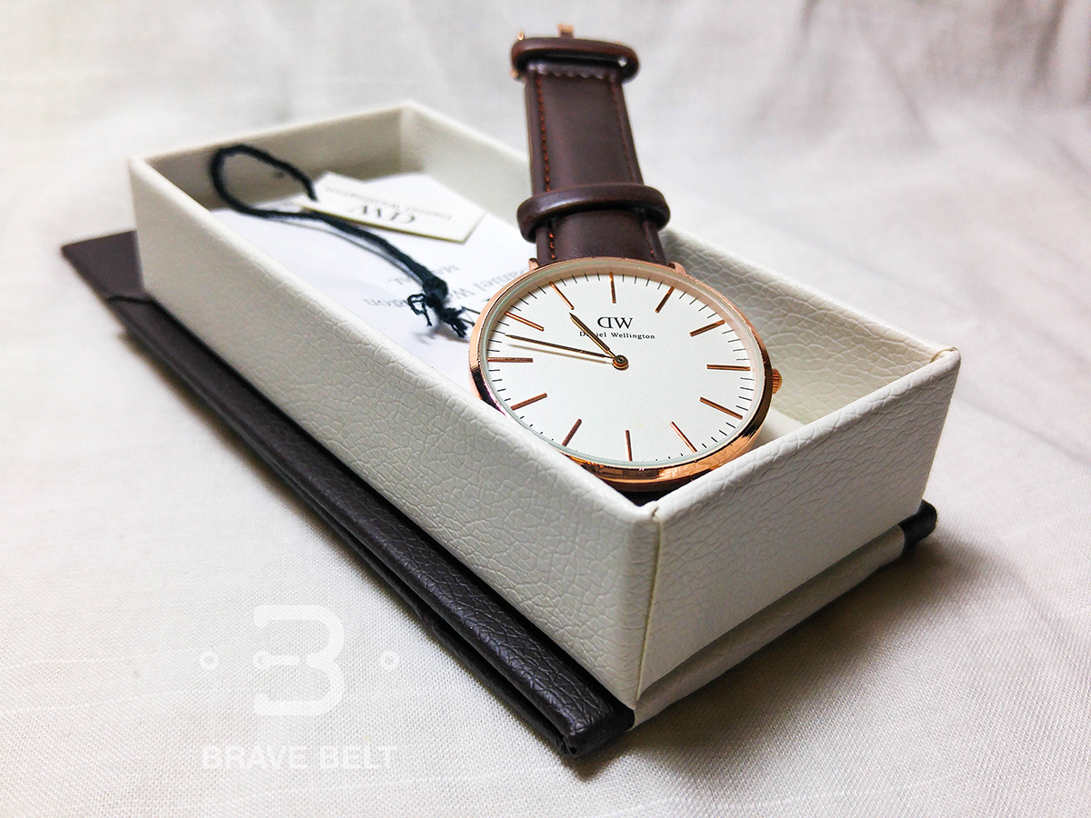 นาฬิกาวินเทจ Daniel Wellington สายหนังน้ำตาล เกรดพรีเมี่ยม