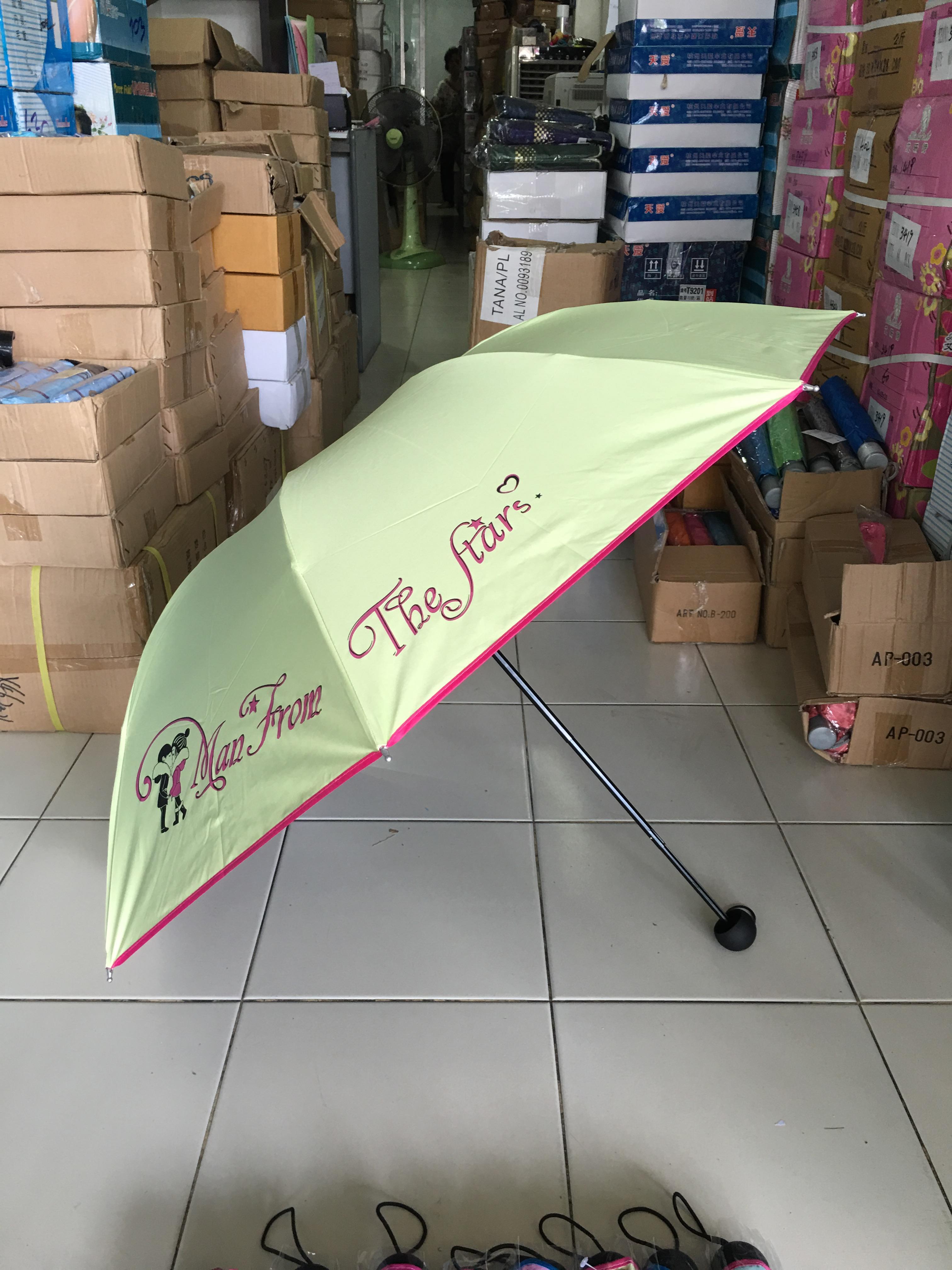 ร่มโค้งแฟชั่นยูวีสีดำ รหัส695