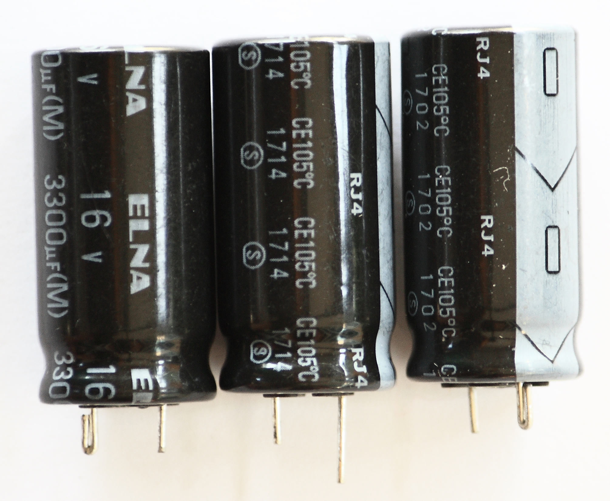 3300uF 16v ELNA