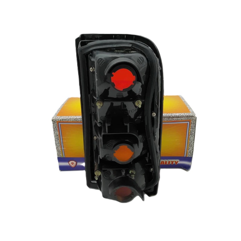 ไฟท้าย NISSAN NV(เอ็นวี) กระบะ 3สี ปี1998-2006 (งาน O.E.M เทียบห้าง) -ราคาต่อดวง-