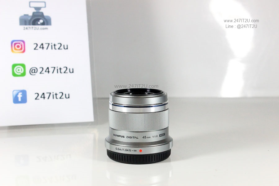 เลนส์ Olympus M.Zuiko 25mm f1.8 สี silver