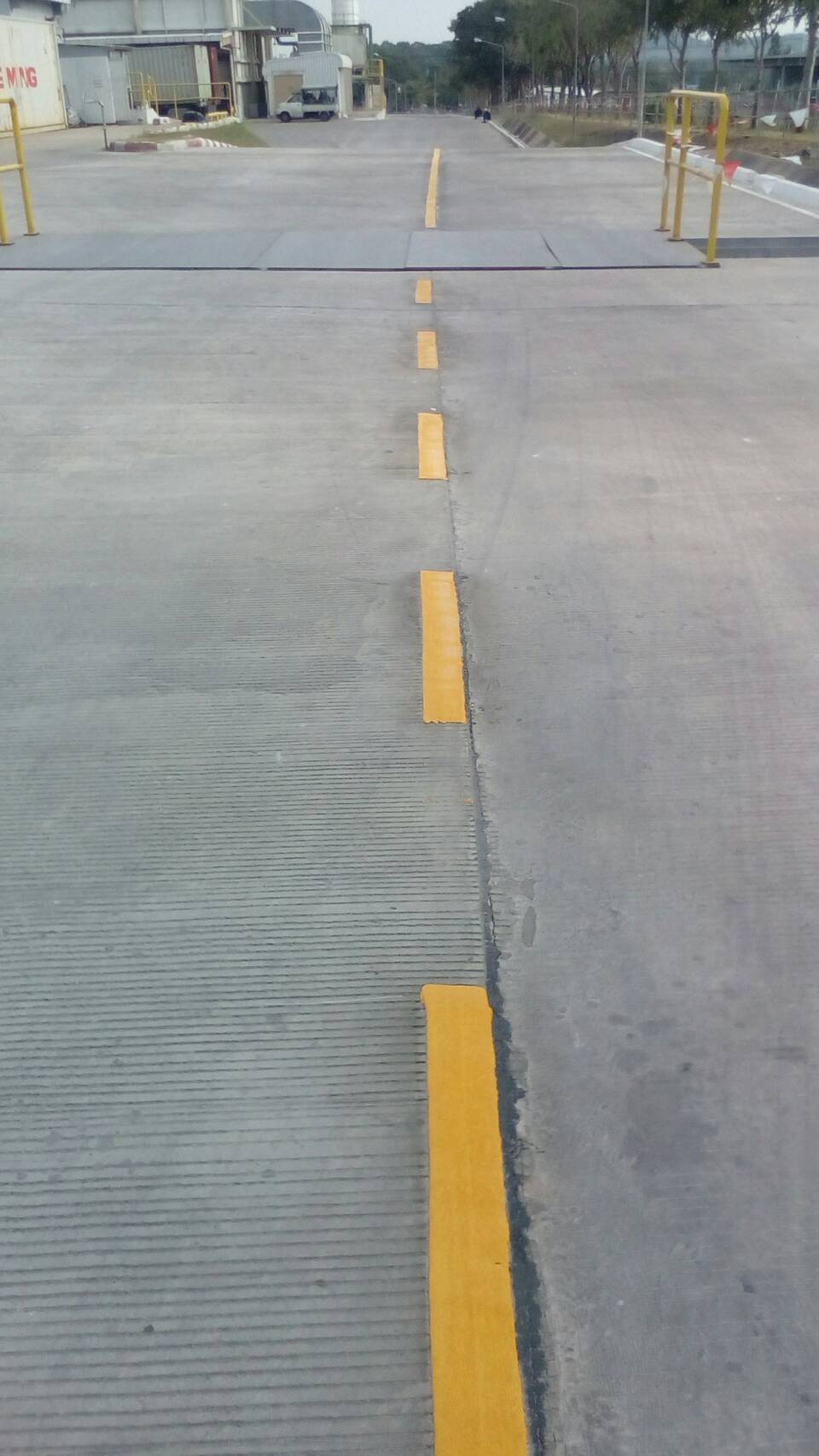 ตีเส้นจราจรสมุทรสาคร กาญจนบุรี ราชบุรี นครปฐม เส้นจราจรภายในโรงงาน