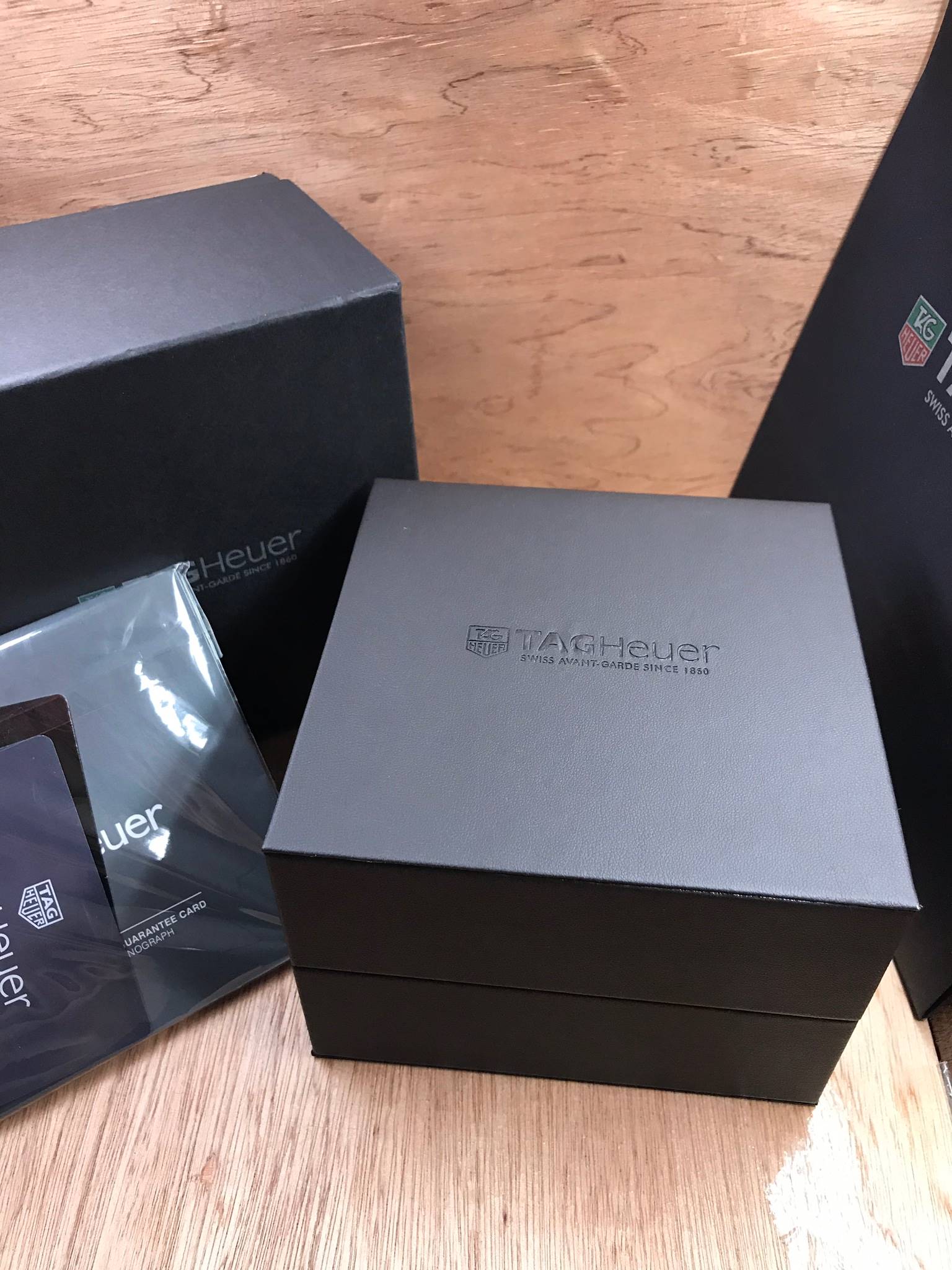 กล่องนาฬิกา TAG HEUER หนัง