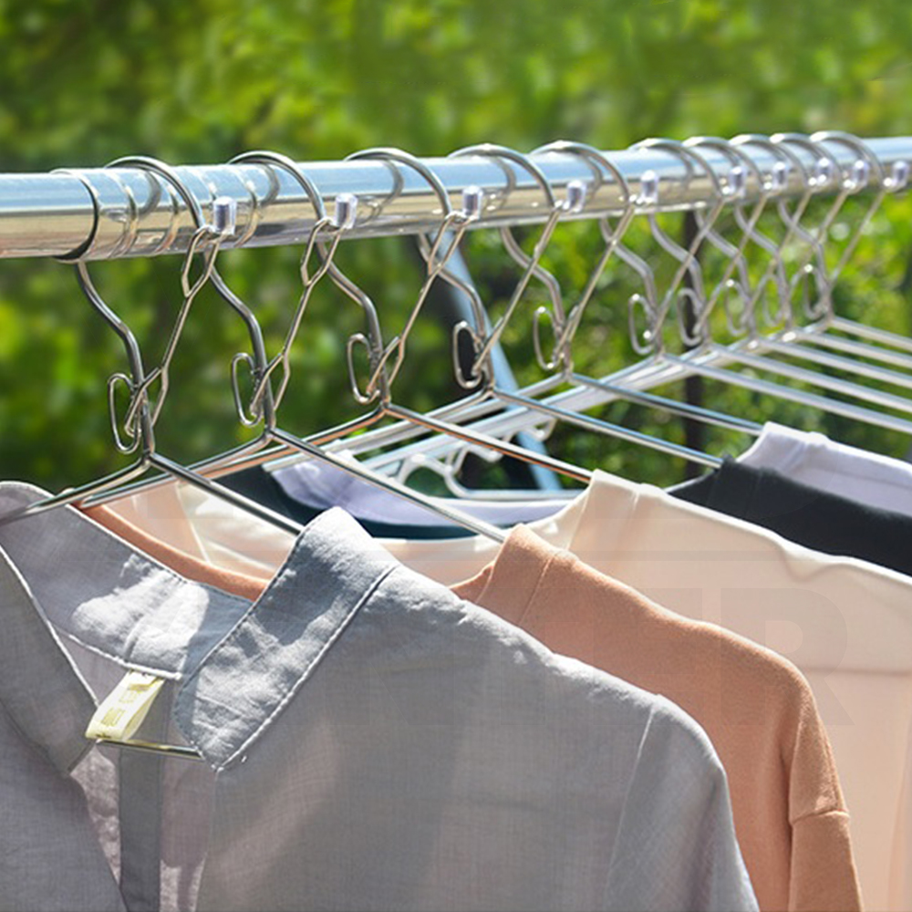 ไม้แขวน สแตนเลส ไม้แขวนเสื้อ หนาพิเศษ มีหูล็อคกันตก แพค6ชิ้น รุ่น CB0148-H4232-06