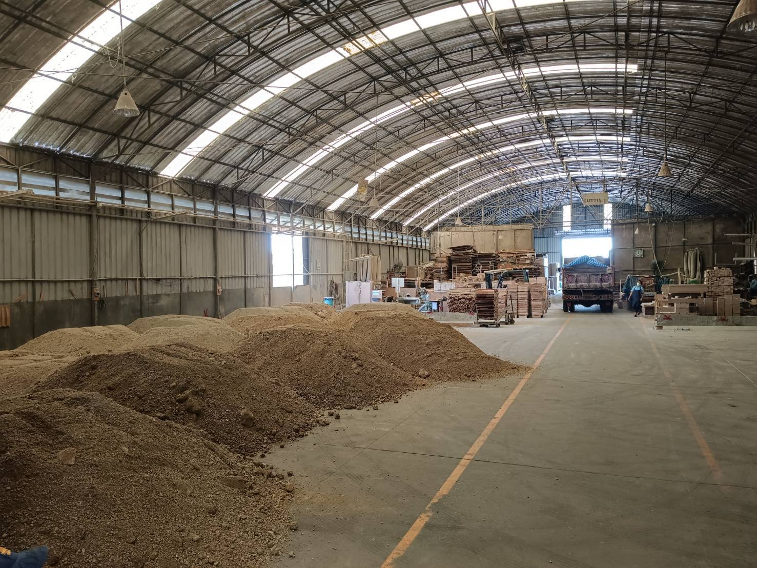 หน้างานซอยแลนด์24 บางนา เทพื้นโรงงาน