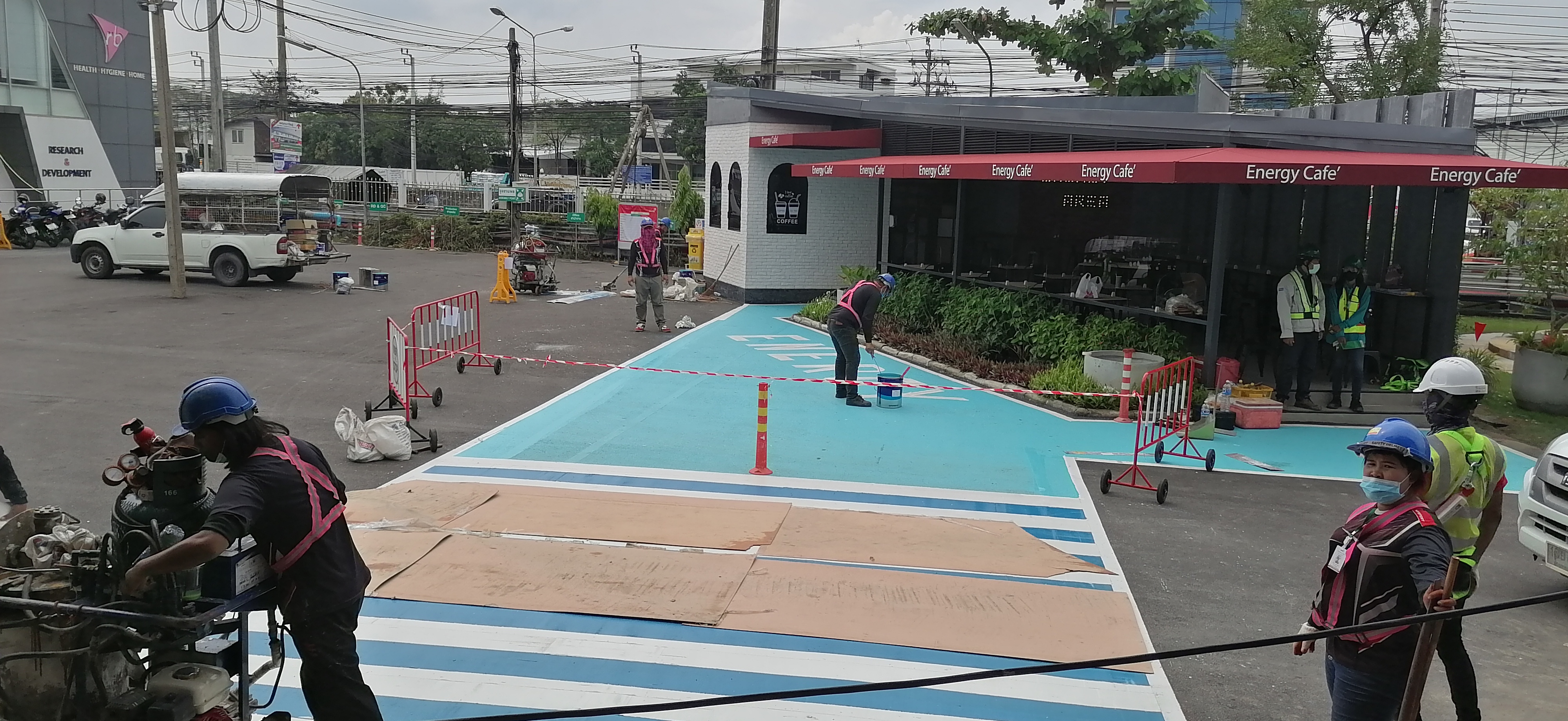 งานตีเส้นจราจรเส้นทางเดินภายในโรงงานสีเทอร์โมพลาสติก