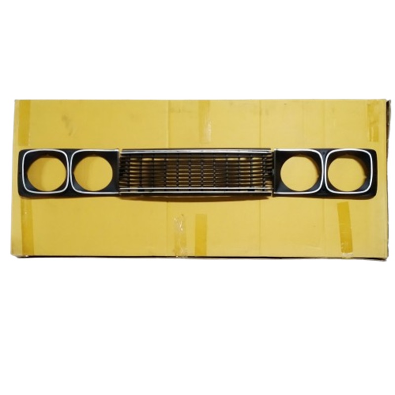 หน้ากระจัง ISUZU KBD/KB20 รุ่นไฟกลม สีดำคาดเทา+ขอบไฟคู่ ไม่มีโลโก้ ปี1972-1981 (รหัส:KB20+ขอบไฟคู่)