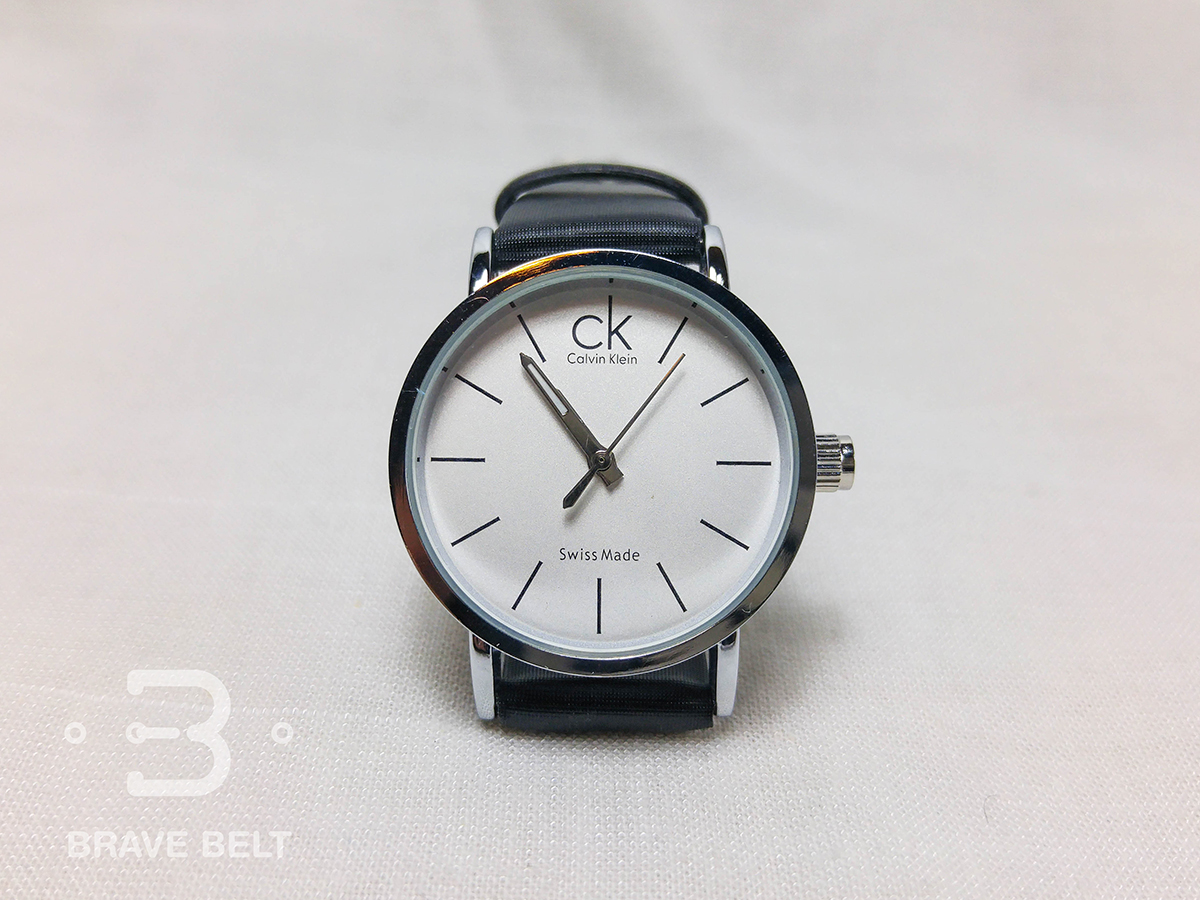 นาฬิกา Calvin Klein สำหรับผู้หญิงและผู้ชาย หน้าปักเงิน สายดำ ตัวท๊อป