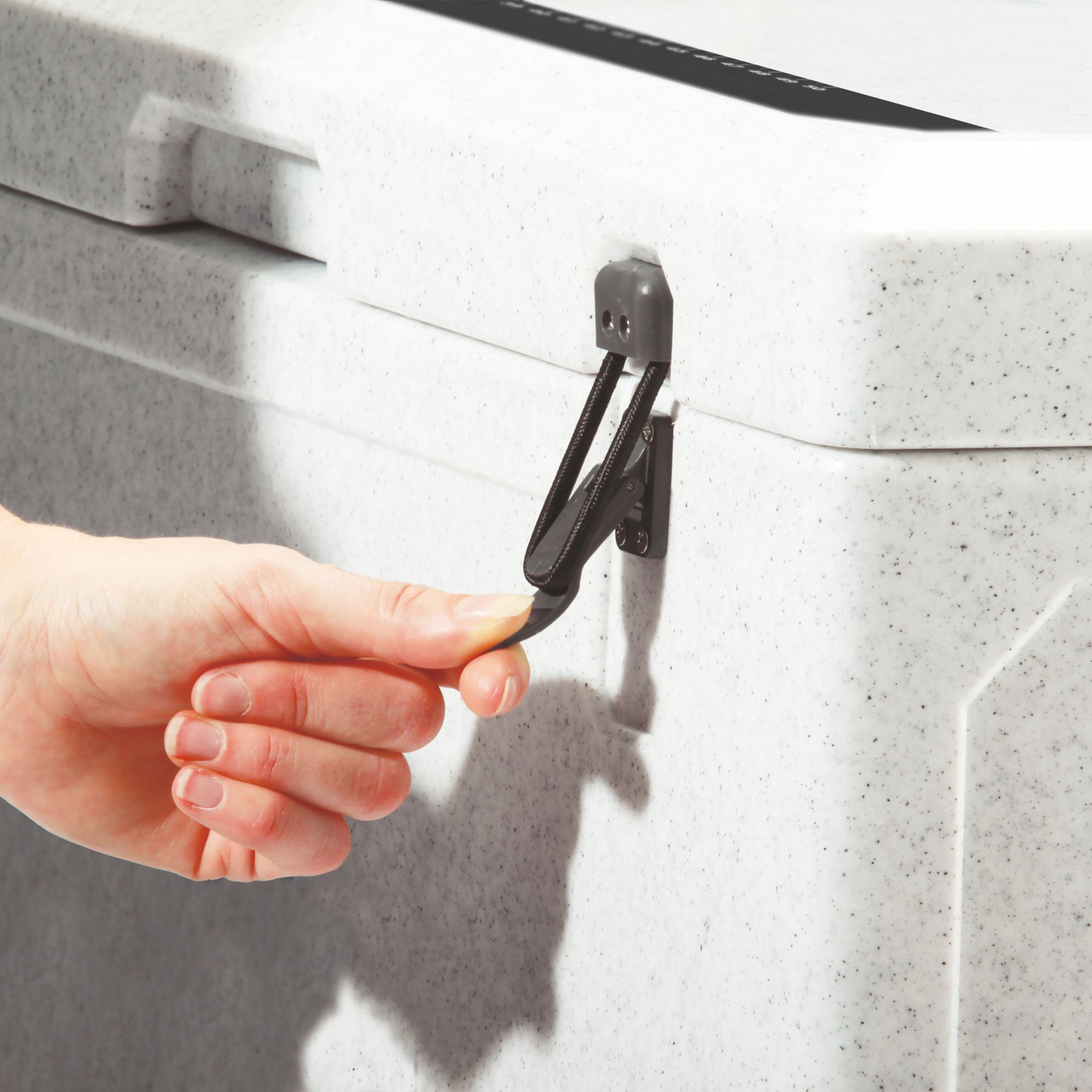 Dometic WCI33 Cool Ice Box ถังเก็บความเย็น ขนาด 33 ลิตร