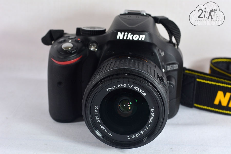 Nikon D5200 พร้อมเลนส์ 18-55 VRII ชัตเตอร์ 4xx สภาพสวย