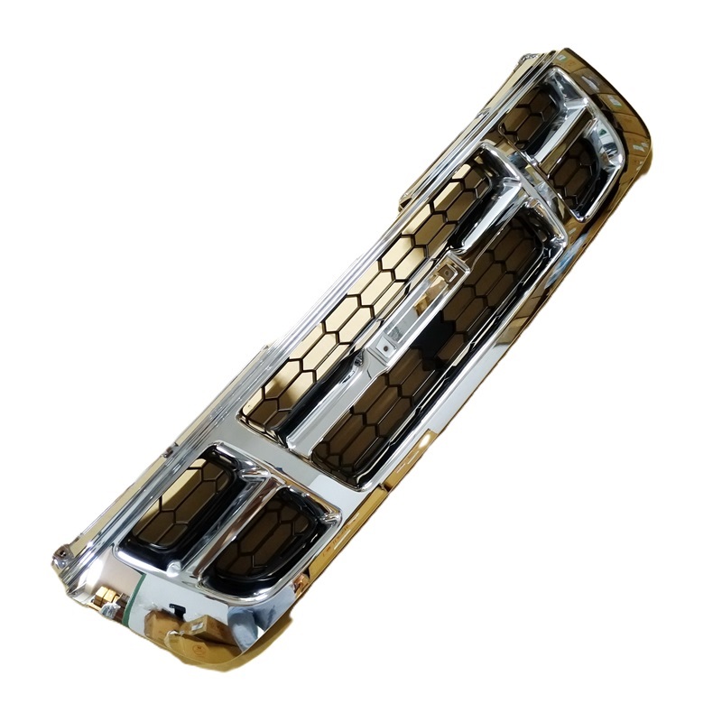 หน้ากระจัง ISUZU D-MAX(ดีแม็ก) โฉมแรก 4WD ตัวสูง ชุบโครเมียม ไม่มีโลโก้ ปี2002-2004 (รหัส:DMAX'02 4WD ชุบ)