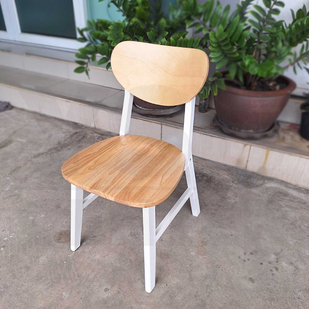 เก้าอี้ทานข้าว ไม้ยางพาราแท้ เคลือบเงา นั่งสบาย รับน้ำหนักได้ดี สีเรียบเนียน YL0429-TPR82-WDB