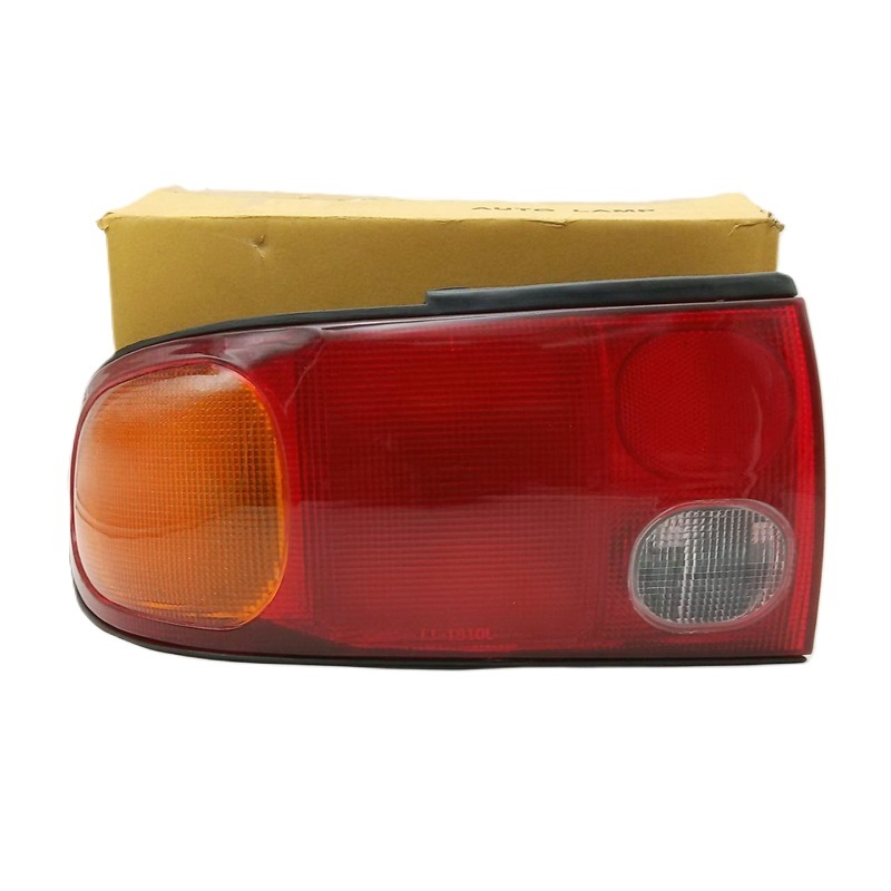 ไฟท้าย MITSUBISHI LANCER E-CAR(อีคาร์) ทุกรุ่น ปี1992-1995 (งานO.E.M เทียบห้าง) (รหัส : ECAR92) -ราคาต่อดวง-