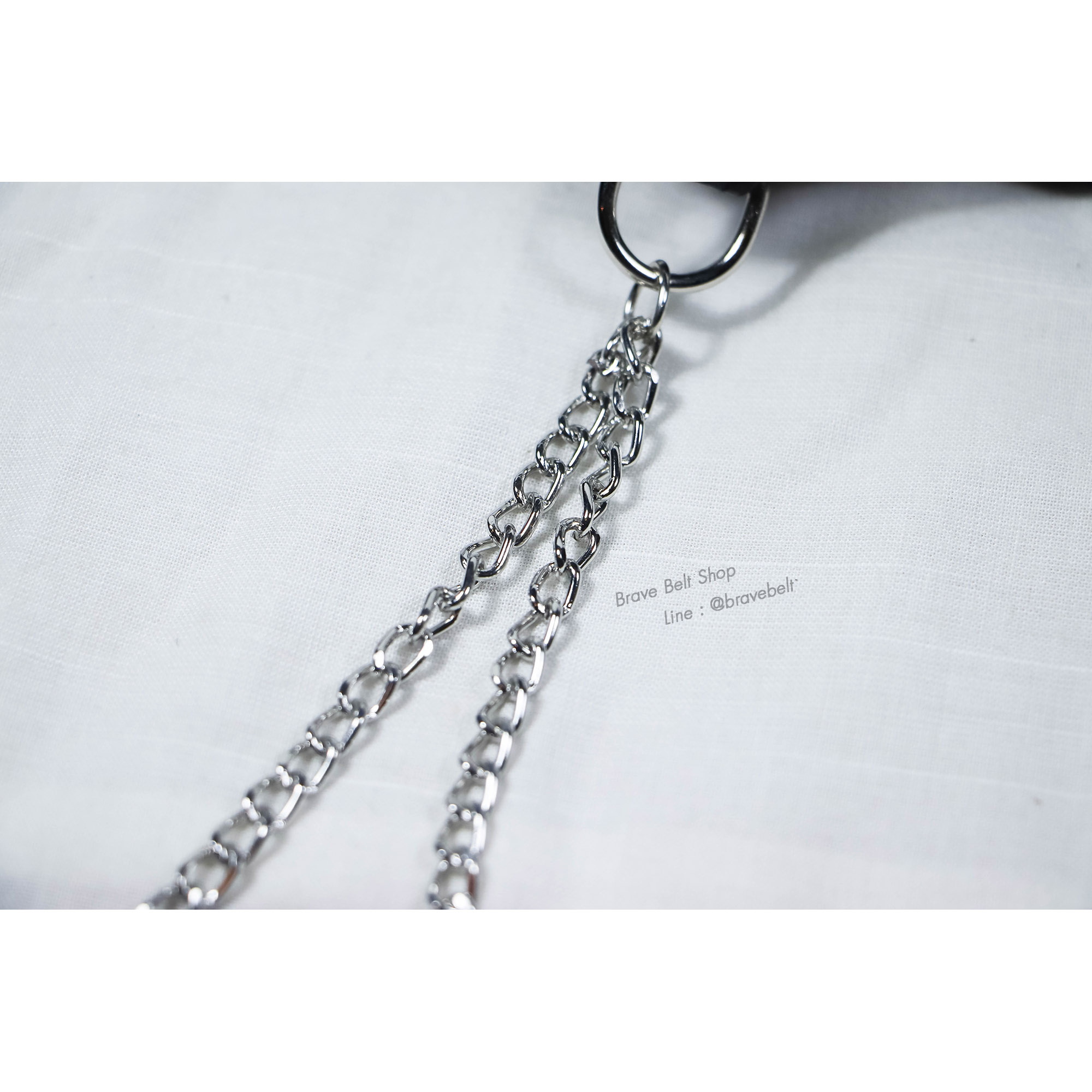 เข็มขัดเอวสูงแบบหนังสีดำทรงสวยเท่ๆ