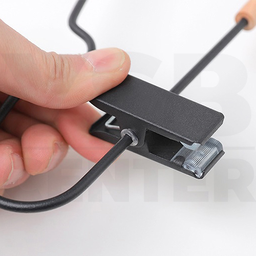 ไม้แขวน พร้อมตัวหนีบ ไม่เป็นรอย ไม่เป็นสนิม แพค 5 ชิ้น