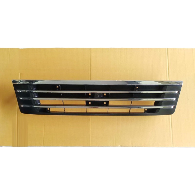 หน้ากระจัง NISSAN URVAN(เออแวน) E25 คาดโครเมียม ไม่มีโลโก่ ปี2003-2006 (รหัส:E25'03)