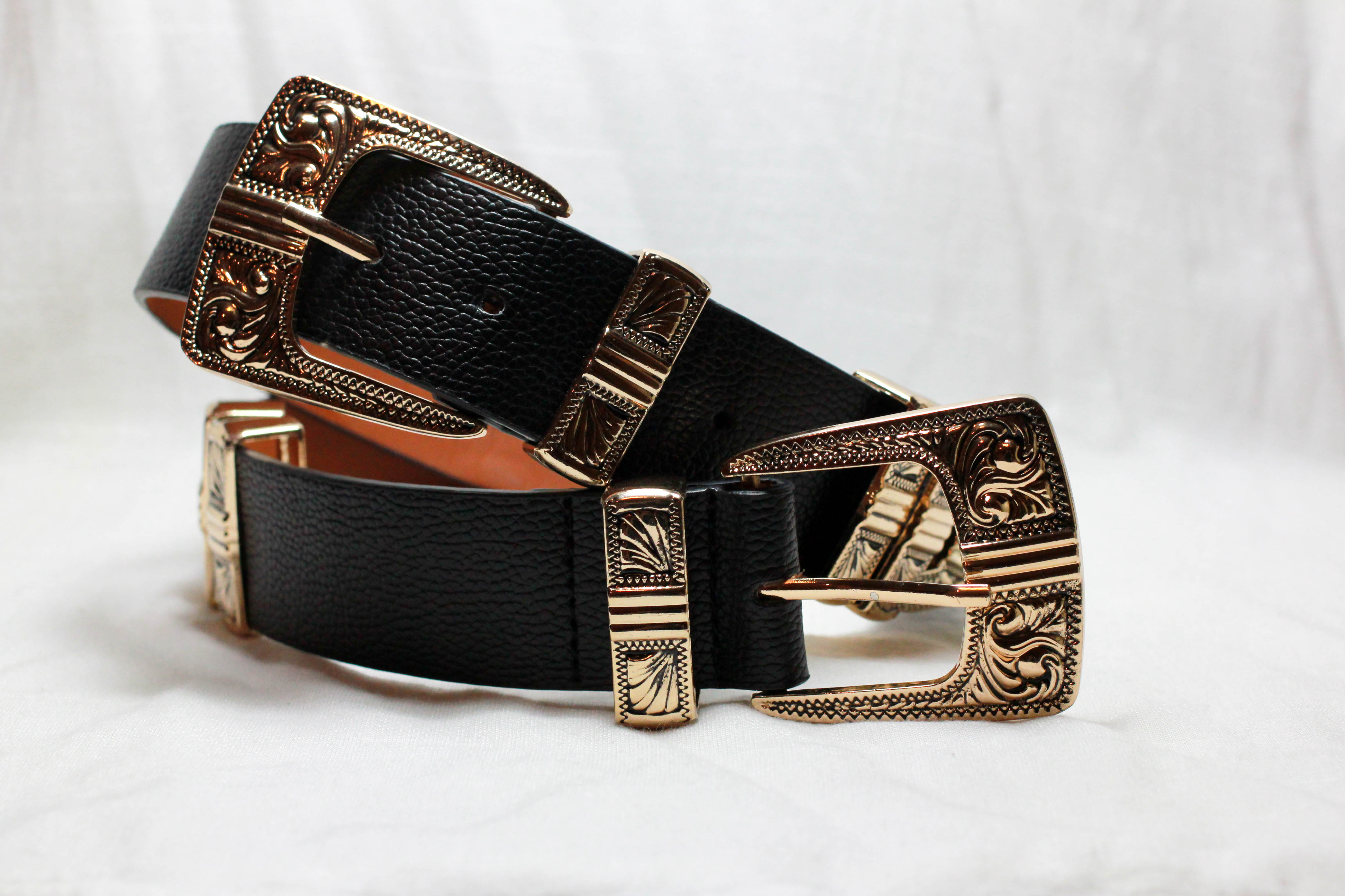 เข็มขัดสองหัวสีทอง หัวเหลี่ยมรูปใบไม้ สายกว้าง 1.5 นิ้ว