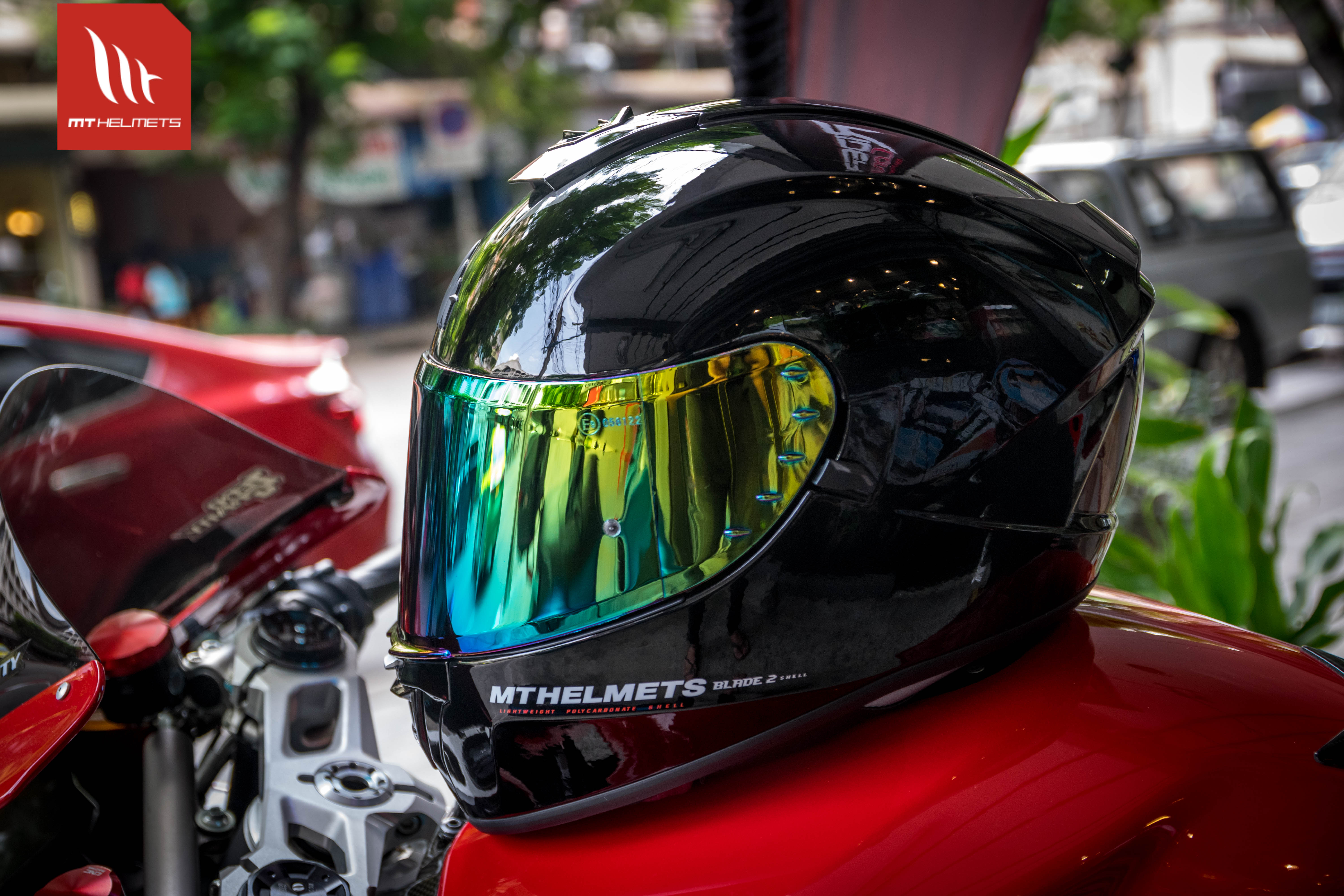 MT BLADE 2 SV SOLID - GLOSS BLACK