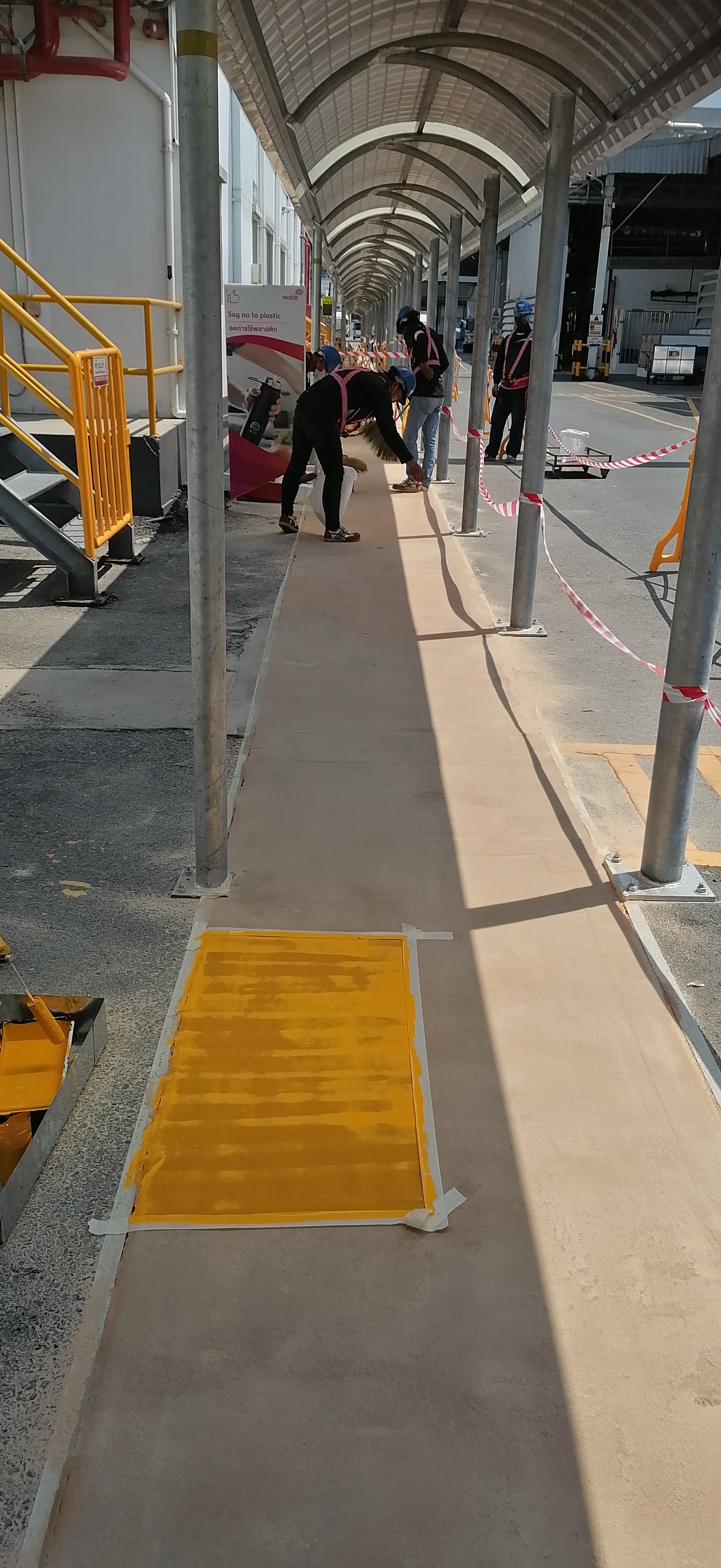 งานตีเส้นจราจรเส้นทางเดินภายในโรงงานสีเทอร์โมพลาสติก