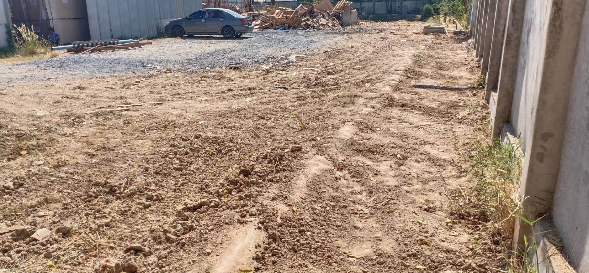 หน้างานบางเสาธง 660 ตรม.