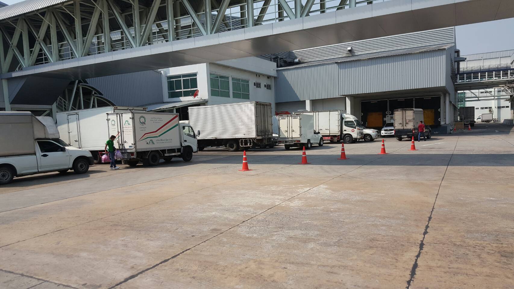 ทางม้าลายภายในโรงงาน