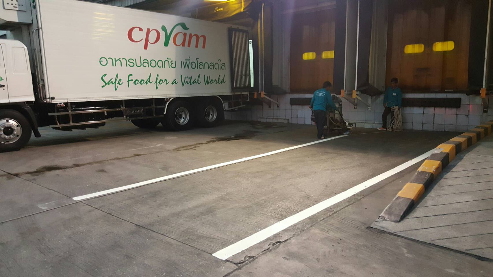 ทางม้าลายภายในโรงงาน