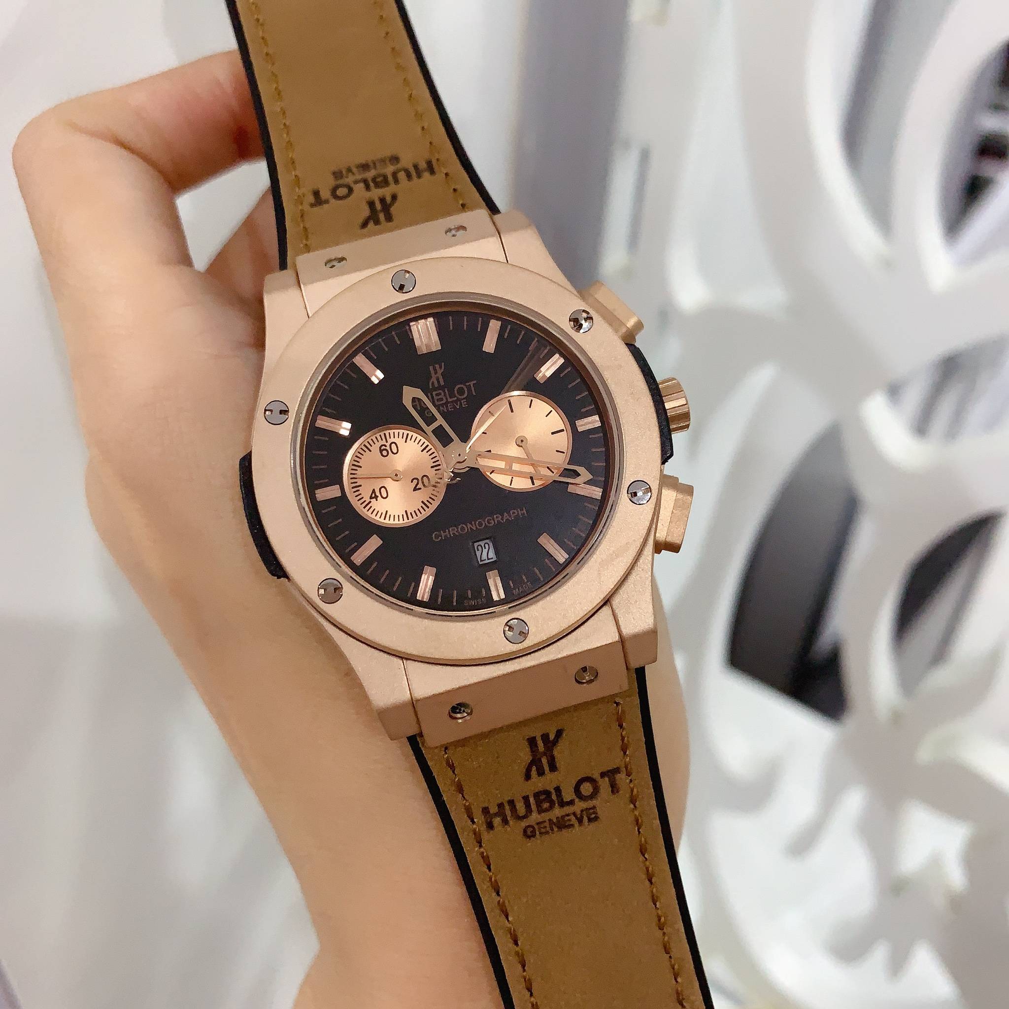 นาฬิกา Hublot Classic Fusion Mat Black Dial Mirror-Swiss