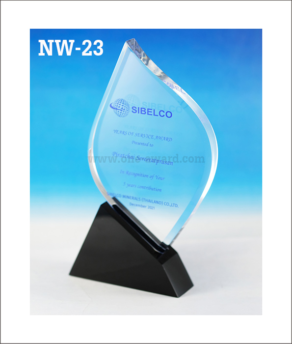 Code: NW-23 โล่อะคริลิค ความสูงตัวโล่ 7-10 นิ้ว ความหนาอะคริลิคตัวโล่ 15 มม. ฐานสีดำหนา 30 มม. พร้อมเลเซอร์ข้อความและโลโก้ ลงสีได้ไม่เกิน 2 สี ***ราคาเริ่มต้นที่ 740 บาท (ความสูง 7 นิ้ว เมื่อสั่ง 5 ชิ้น++) ***