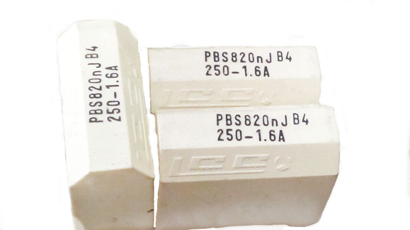 820 nJ 250V Polyester Capacitor