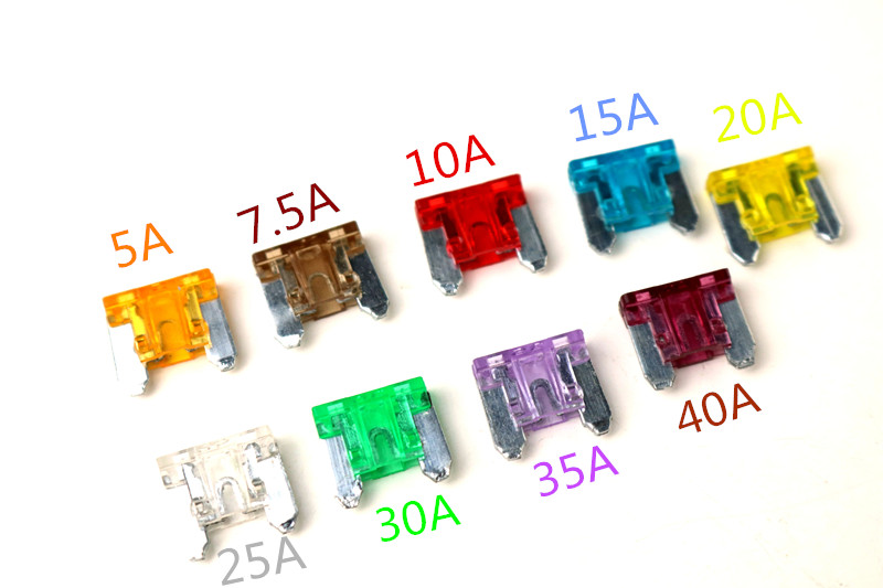 ฟิวส์เสียบ วีโก้ 15 แอมป์ สีฟ้า 20 ตัว/กล่อง