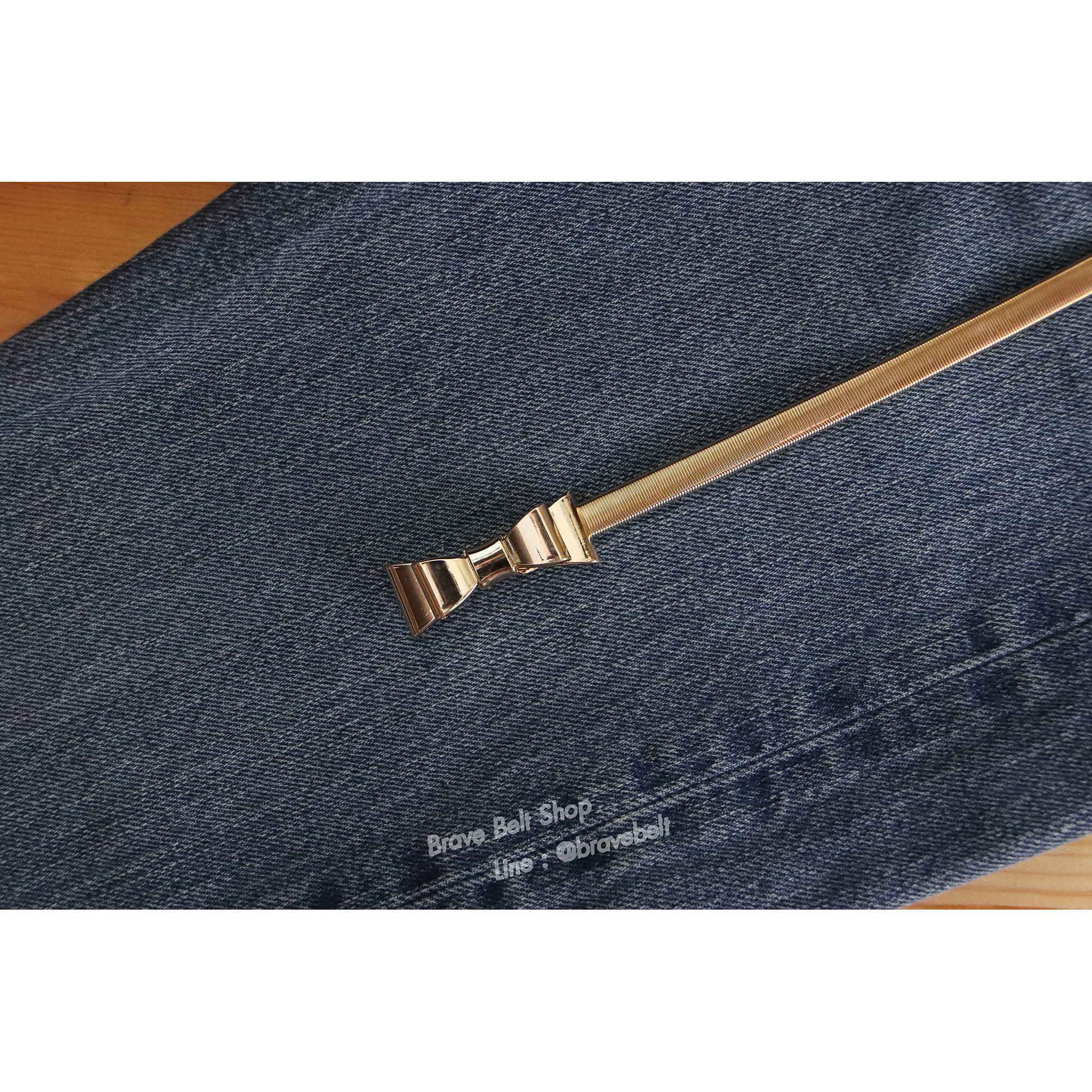 เข็มขัดสปริงใส่ออกงานรูปโบว์สีทอง