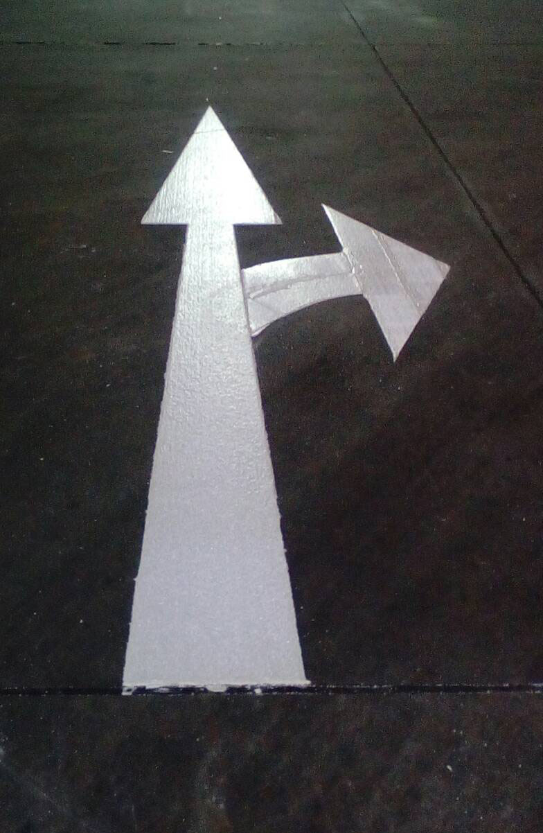 ลูกศณบอกทาง สีเทอร์โมพลาสติก