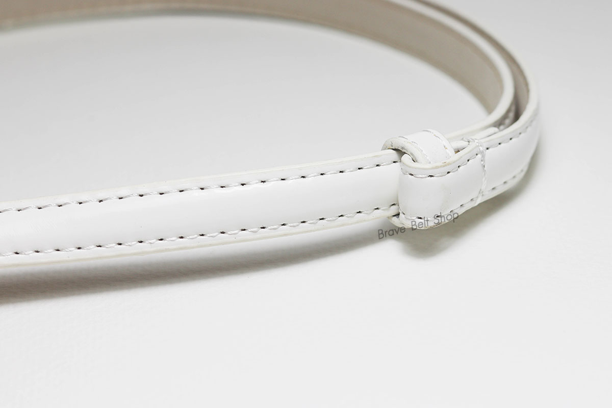 เข็มขัดแฟชั่นผู้หญิงสีขาว หัวเข็มขัดสีทองน่ารัก