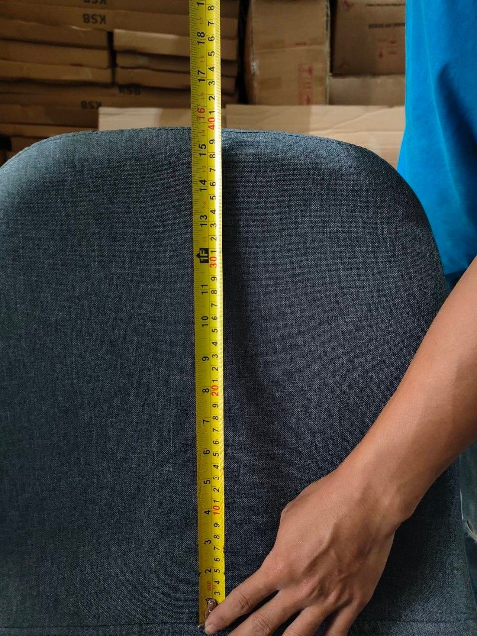 เก้าอี้เบาะผ้าเสริมฟองน้ำ โมเดิร์น รับแขก ขาโลหะหุ้มลายไม้ แข็งแรง YL195 - YL196