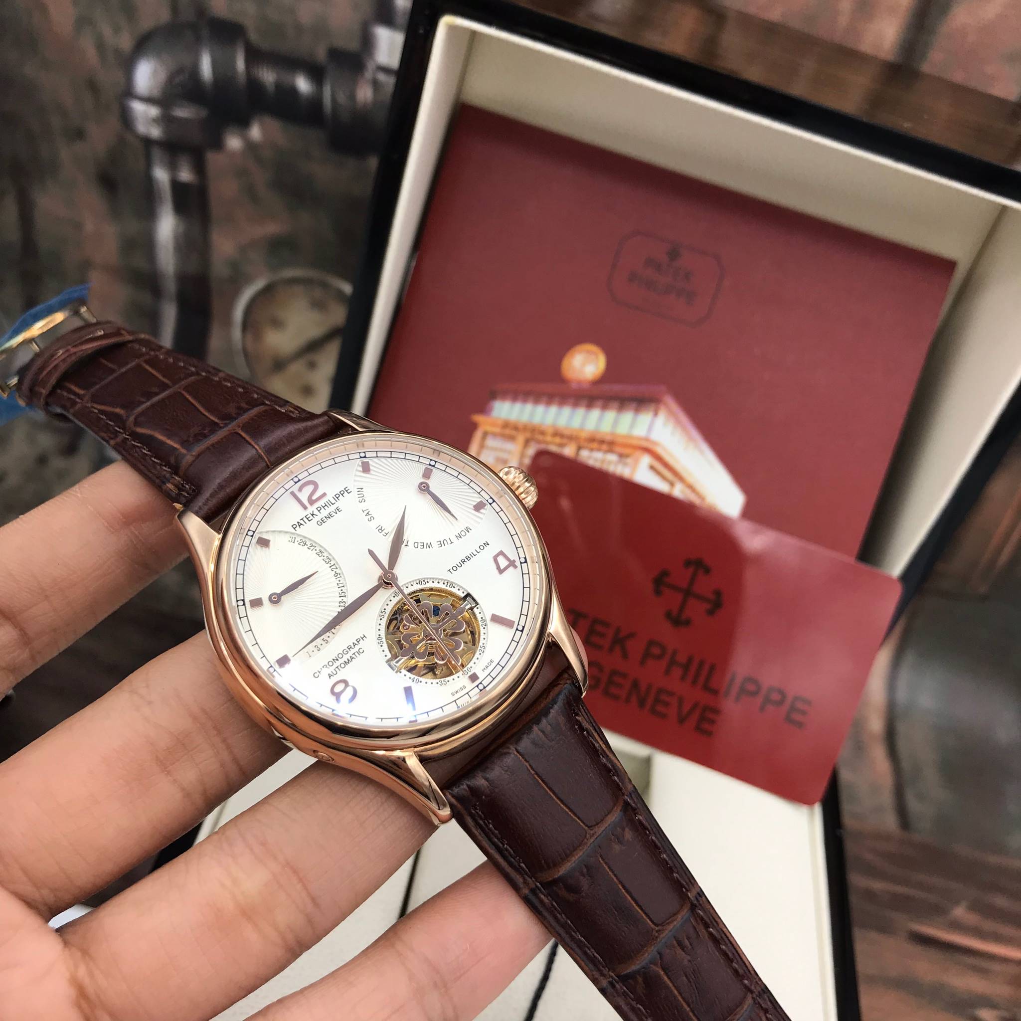 นาฬิกา Patek Philippe สี Pink หน้าขาว งานเกรด Top Mirror Swiss สายหนังน้ำตาล