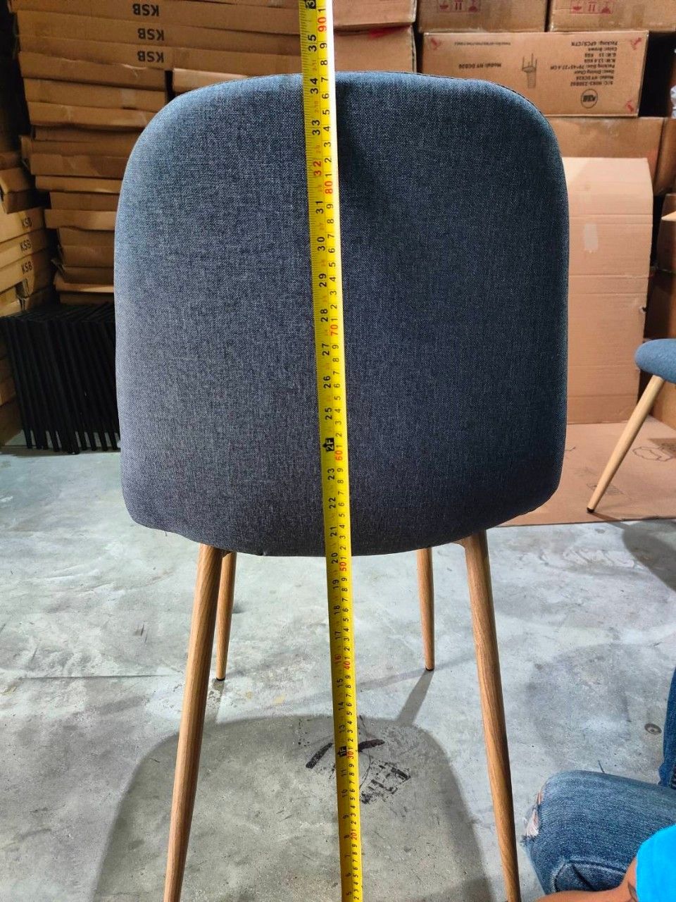 เก้าอี้เบาะผ้าเสริมฟองน้ำ โมเดิร์น รับแขก ขาโลหะหุ้มลายไม้ แข็งแรง YL195 - YL196