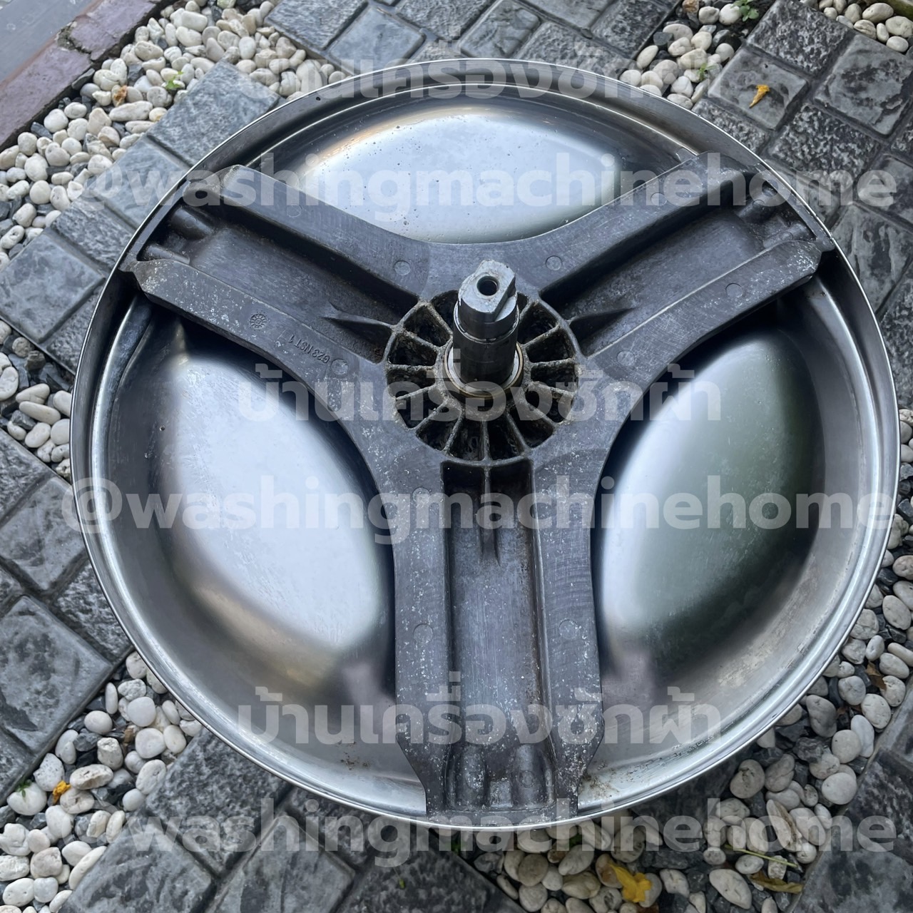 กากบาทแกน เครื่องซักผ้าฝาหน้า Electrolux รุ่น EWF10831 / EWF10831G *** มือสอง***