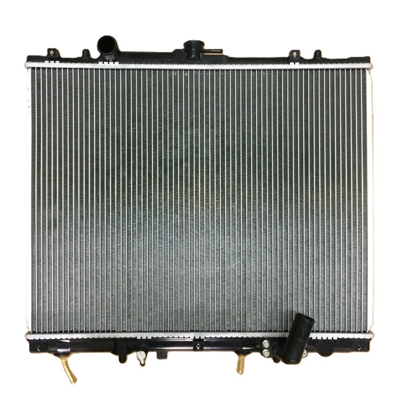 หม้อน้ำ MITSUBISHI G-WAGON(จีวาก้อน) ท่อล่างงอขึ้น(เอียง) หนาพิเศษ 36มิล ปี2001-2006 เกียรออโต้ (กระปุกก็ใส่ได้) (O.E.M ประกัน 6เดือน) (MI-50018)