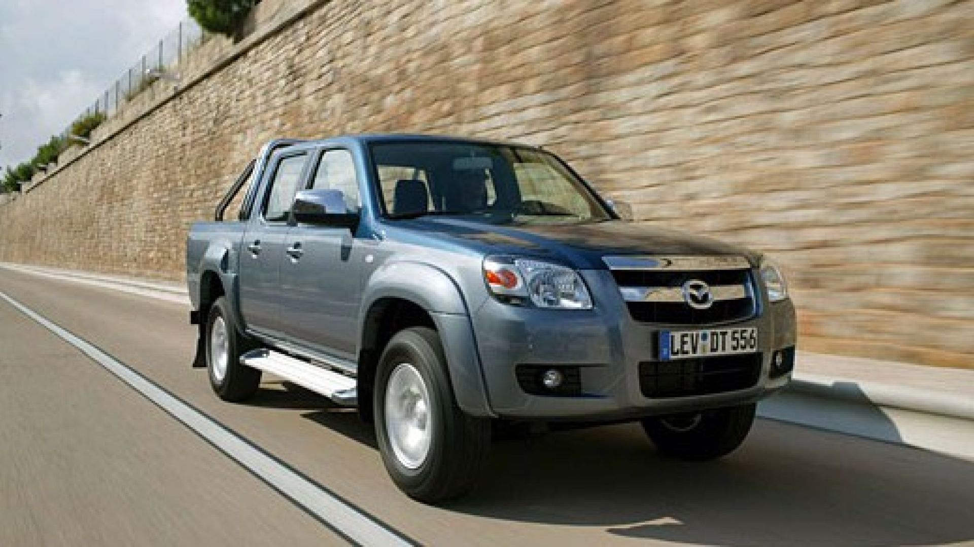ไฟตัดหมอกมาสด้าบีที50 ไฟสปอร์ตไลท์ โคมเหลือง MAZDA BT-50 BT50 2006 2007 2008