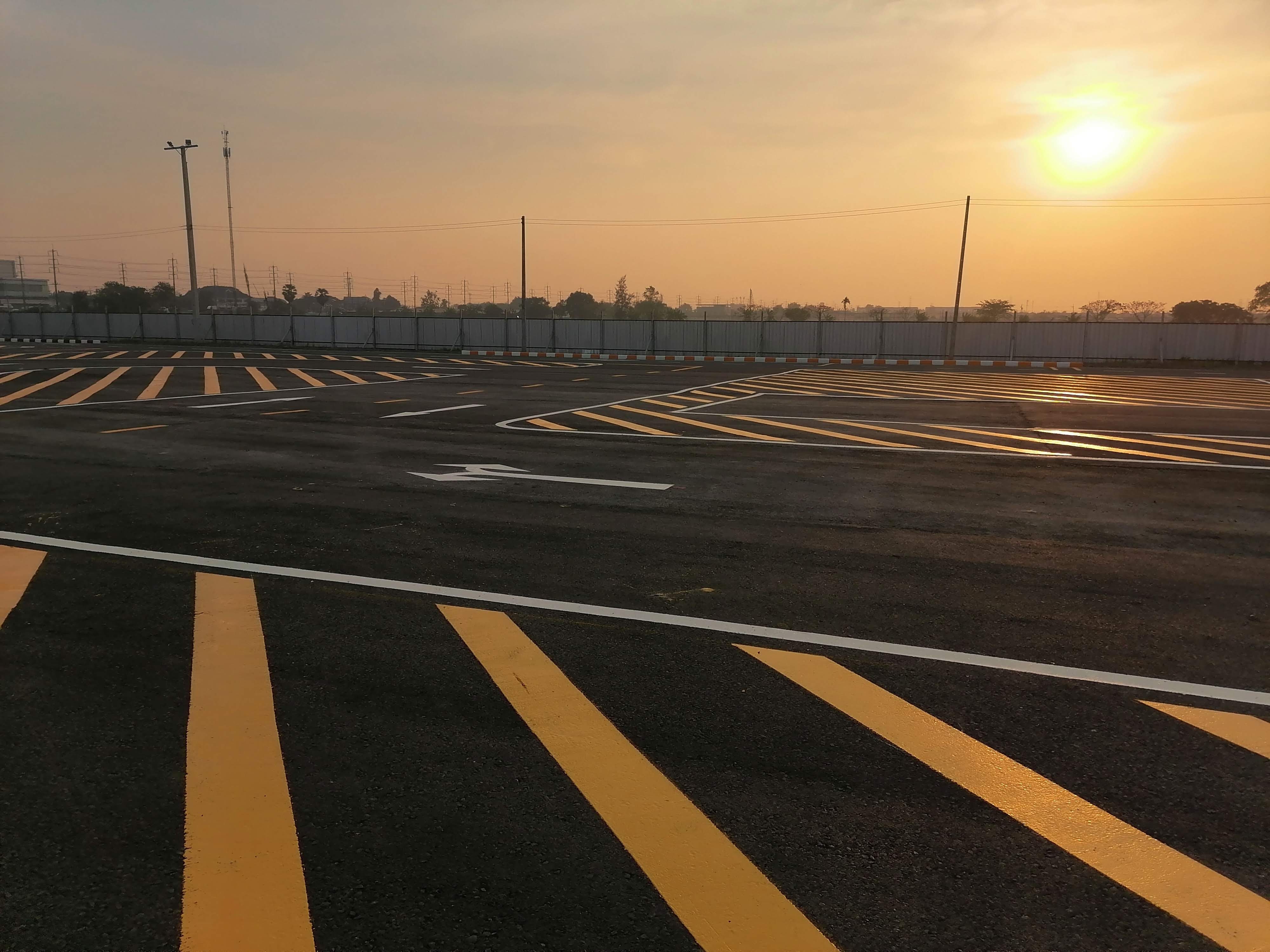 งานตีเส้นจราจรสีเทอร์โมพลาสติกราคางานตีเส้นจราจรสีเทอร์โมพลาสติก