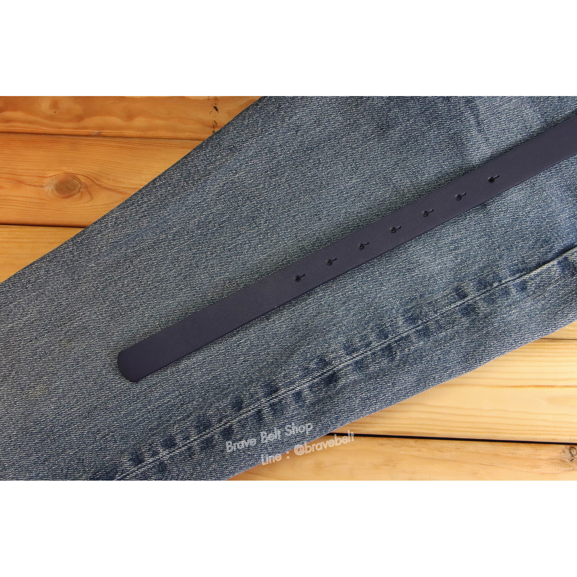 เข็มขัดแฟชั่นสีน้ำเงิน หัวเข็มขัดสีทองสวย