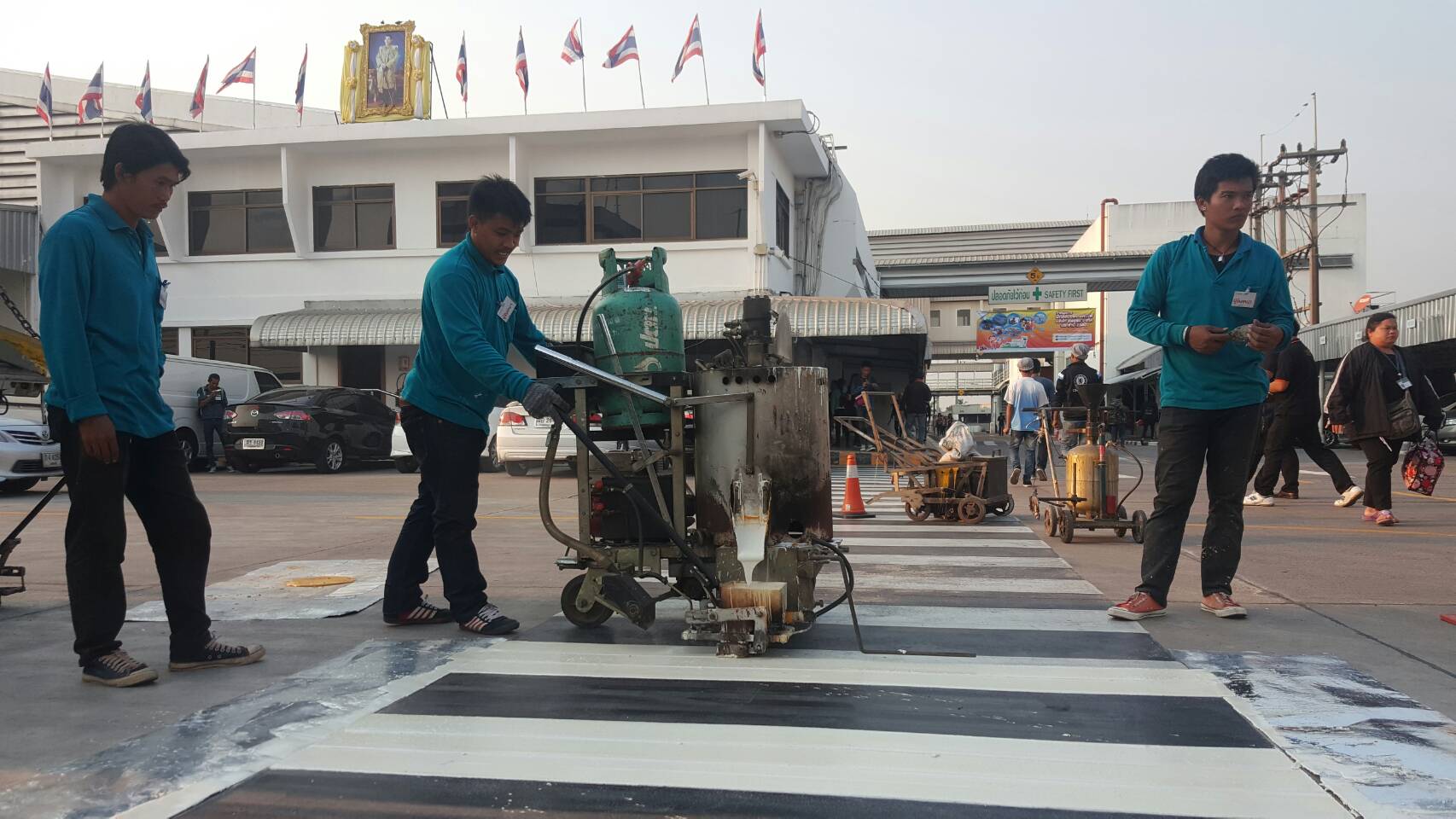 ทางม้าลายภายในโรงงาน