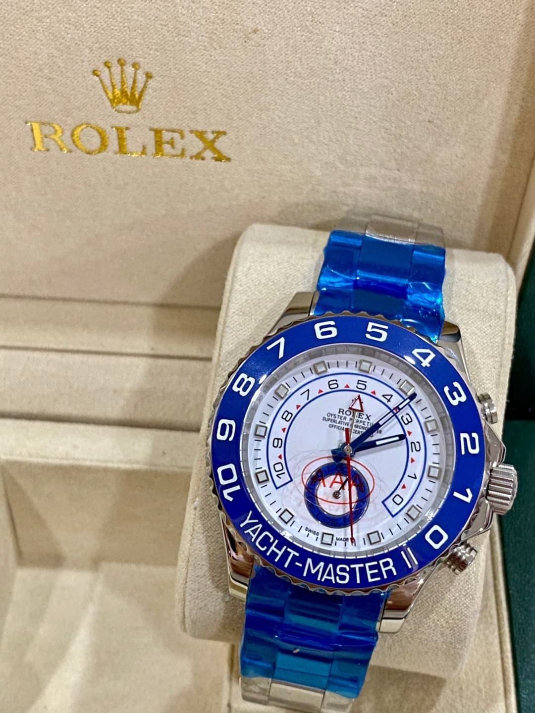 นาฬิกา Rolex รุ่น Yacht Master II Silver Mirror Swiss 44 mm.