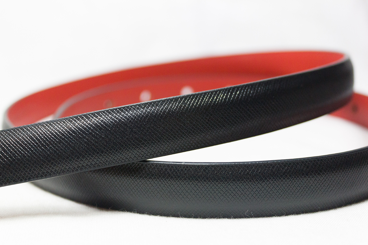 เข็มขัดหนังแท้ผู้หญิง หนังสีดำกว้าง 1.5 ซม